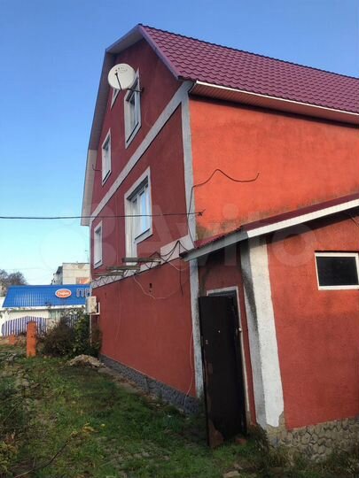 Коттедж 367 м² на участке 8 сот.