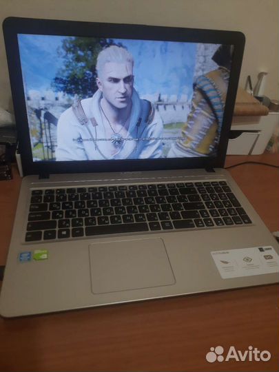 Игровой ноутбук Asus 4 ядра полный комплект
