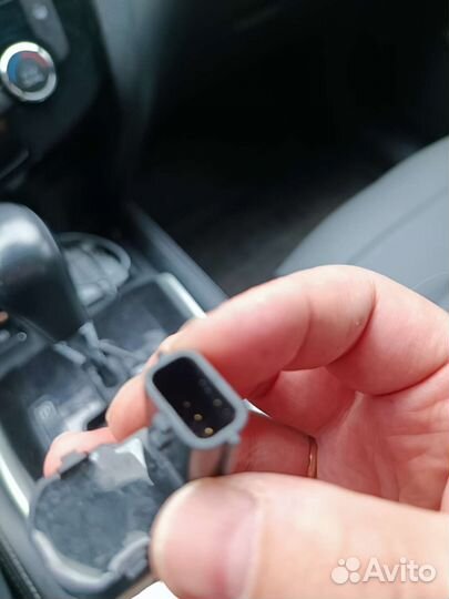 Передний парктроник X-trail t32, 3 контакта