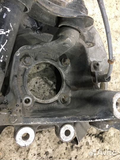 Кулак задний правый Bmw 5-Series E60