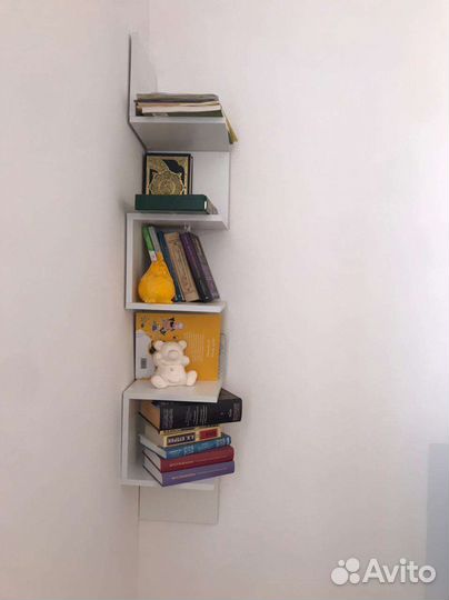 Полка настенная угловая