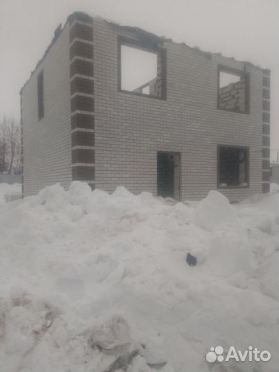 Бригада строителей