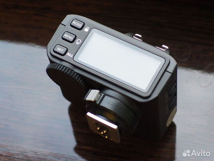 Радиосинхронизатор вспышек Godox X2T Pentax