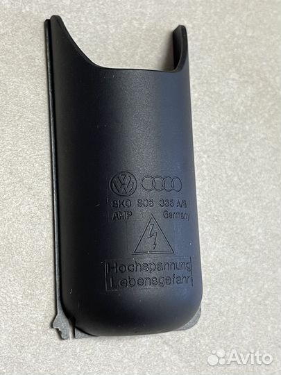 Корпус плоского разъема с фиксат 8K0906385 A/B