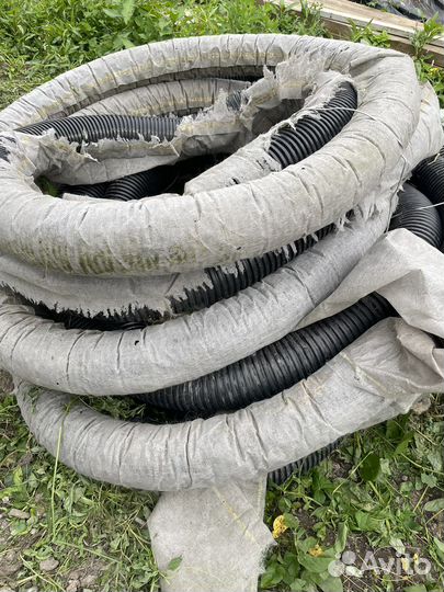 Дренажная труба в геотекстиле