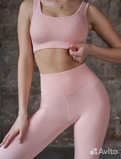 Костюм для фитнеса 42/44 новый