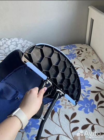 Шезлонг babybjorn