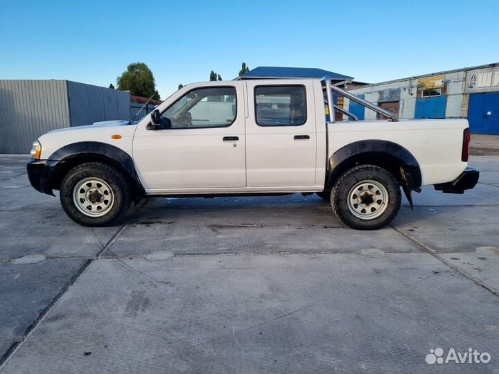 Nissan Navara 2.5 МТ, 2005, 335 000 км