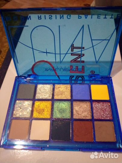 Палетка теней век