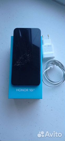 Телефон Honor 10i