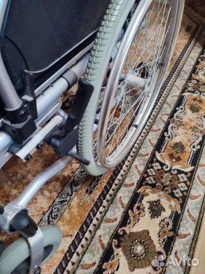 Инвалидная коляска новая