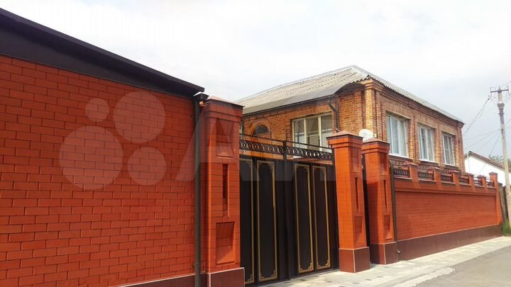 Дом 190 м² на участке 4,8 сот.