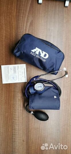 Тонометр механический AND UA -100