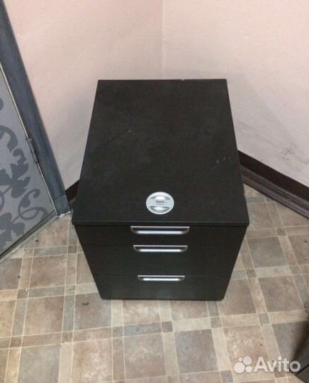 Тумба выкатная