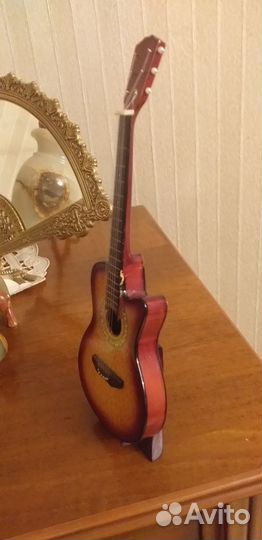 Сувенир/гитара/дерево/лак