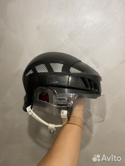 Шлем хоккейный с визором