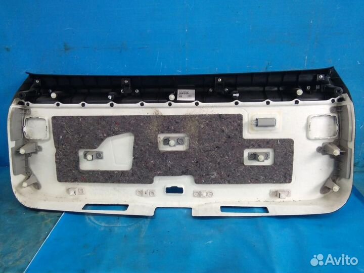 Обшивка двери багажника Lexus RX 350 450H 2009-201