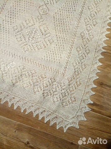 Пуховые изделия: платки, паутинки, палантины