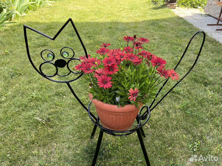 Подставка для цветов напольная металлическая