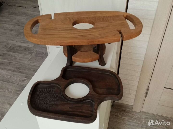 Дубовый винный столик