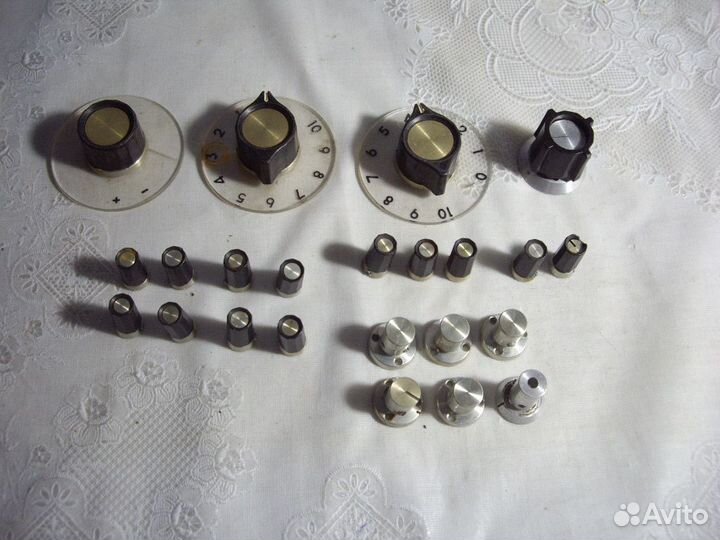 Ручки от приборов для радиолюбителей 23 штуки