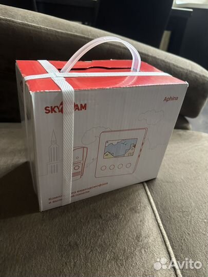 Видеодомофон и вызывная панель