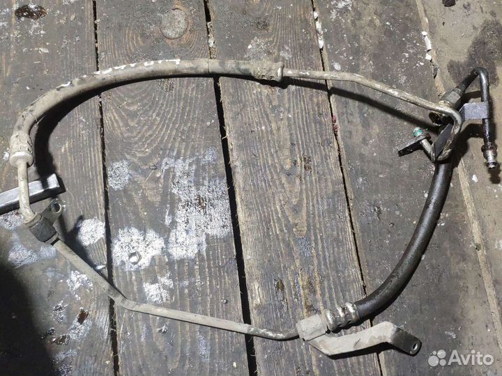 Трубка Гур Рено Логан 2