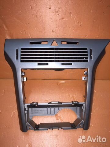 Опель астра Н Рамка магнитолы