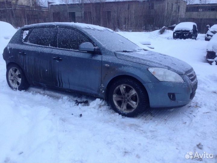 В разборе Kia Ceed 2007 2012