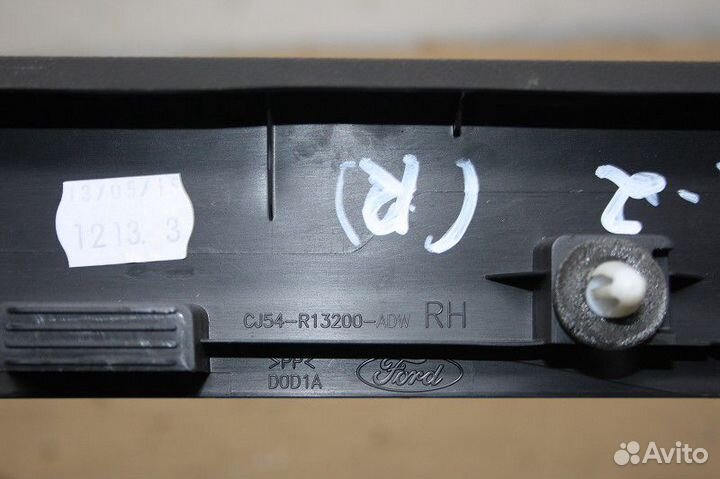 Накладка на порог перед правая (внутренняя) ford k