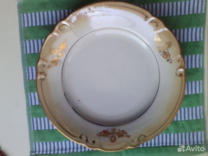 Винтажные фарфоровые тарелки