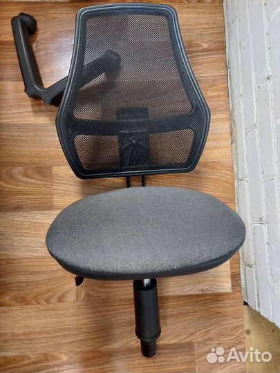 Компьютерное кресло