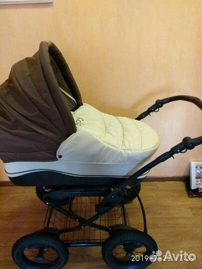 Коляска Zippy