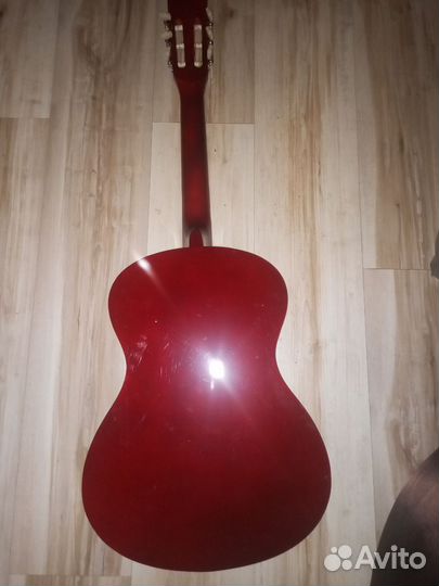 Классическая гитара шестиструнная
