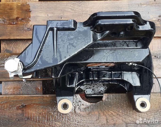 Рамка транцевого узла угловой колонки Mercruiser