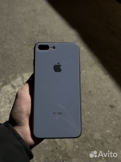 iPhone 8 Plus, 64 ГБ