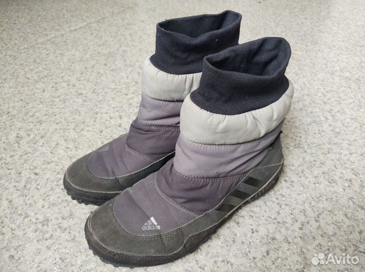 Сапожки adidas (унисекс) оригинал