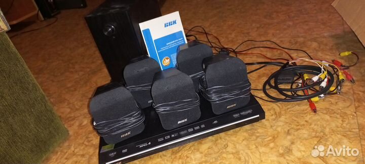 Домашний DVD-театр с караоке bbk