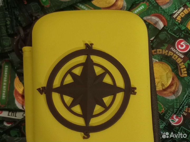 50 запечатанных монеток +кошек жëлтого цвета