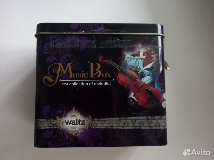 Жестяная музыкальная шкатулка