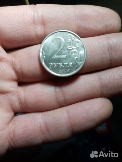 Монета 1 рубль брак