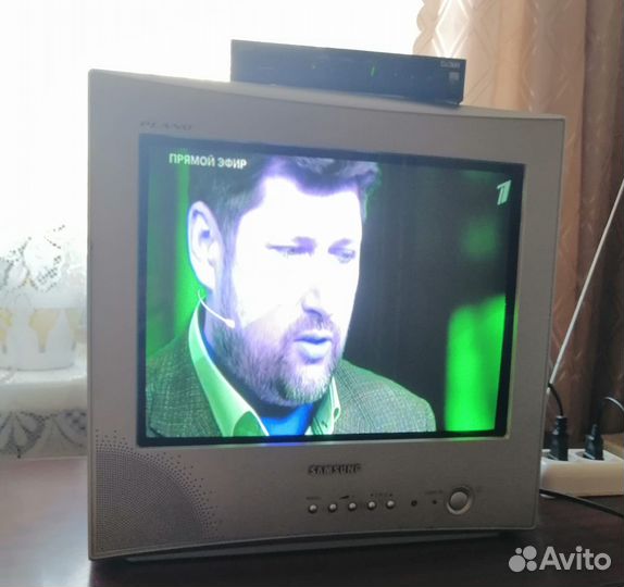 Телевизор samsung