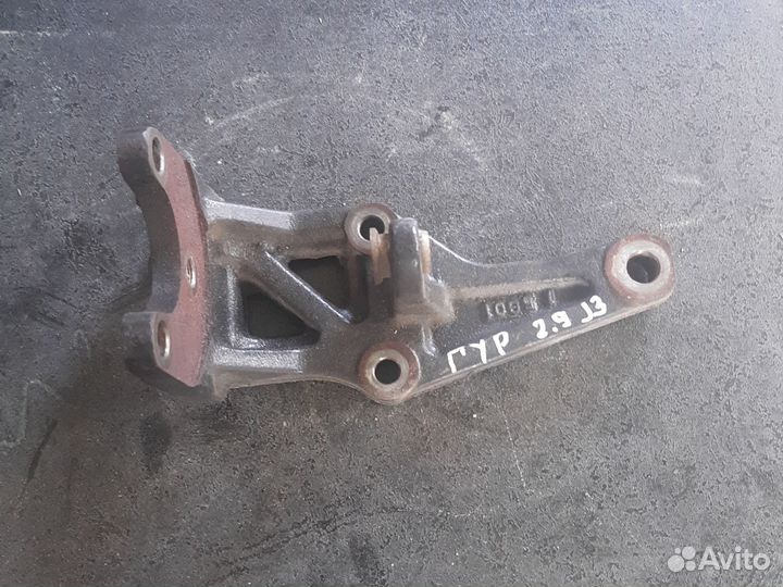 Кронштейн гур Kia Carnival 2.9 crdi J3