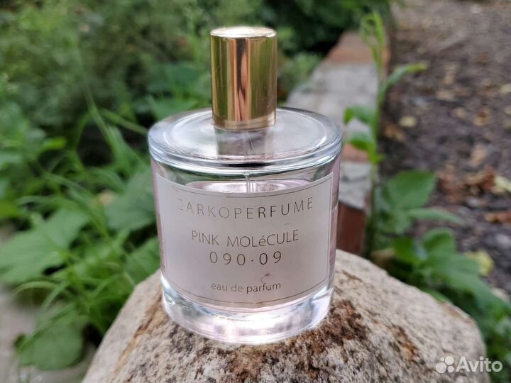 Pink molecule zarkoperfume