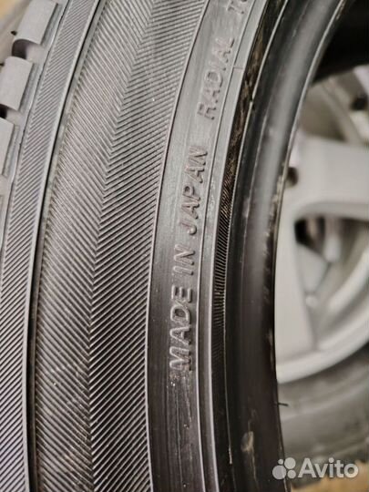 Yokohama dB Decibel E70 235/45 R18