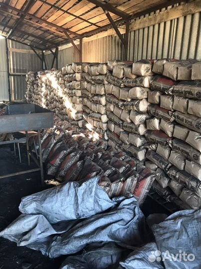 Уголь древесный в мешках