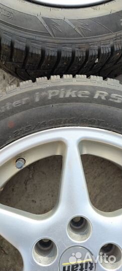 Hankook Winter I'Pike RS2 W429 215/60 R16 99T