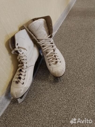 Коньки СССР бу кожаные женские