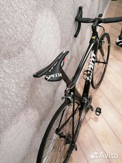 Велосипед шоссейный Giant карбон