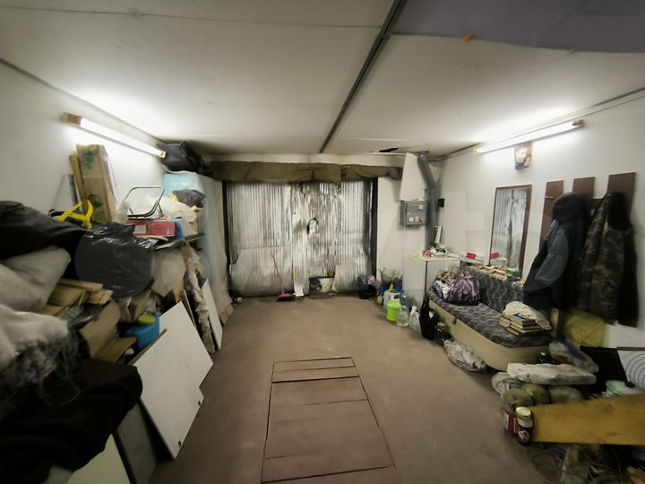 Гараж, > 30 м²